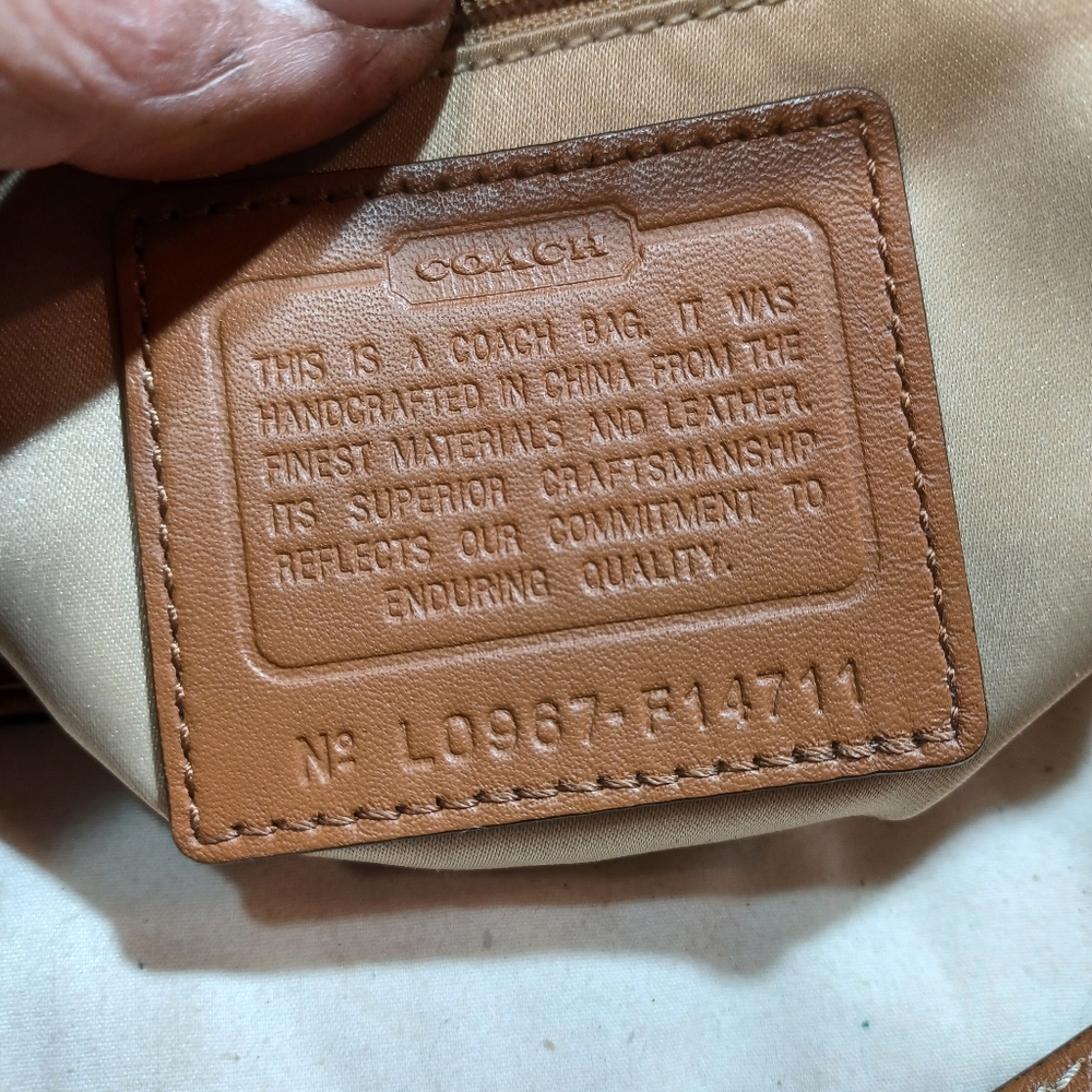 Coach Zoe shoulder bag - Picture 9 of 9